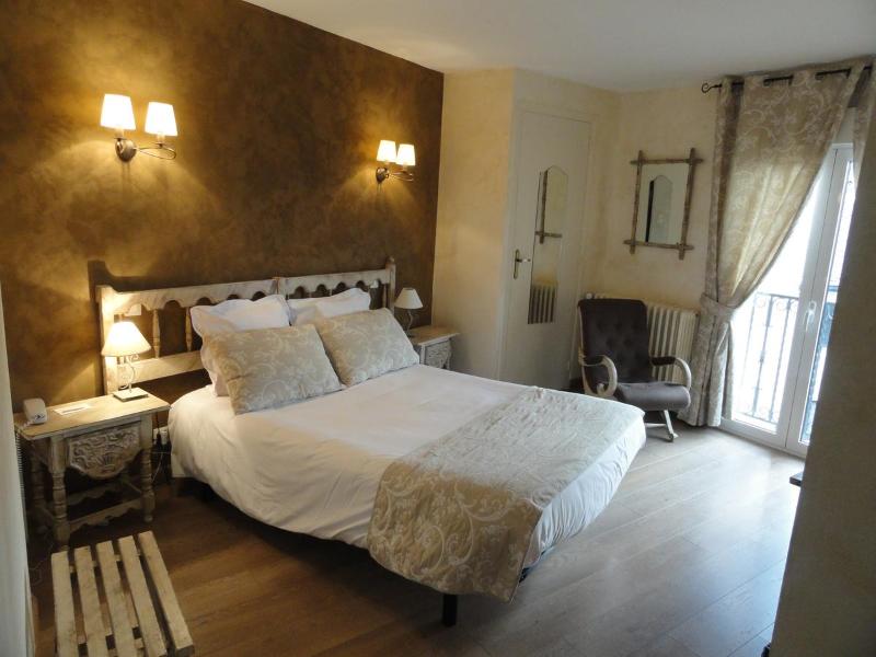 Logis Hotel Restaurant Chez Planes - Oda