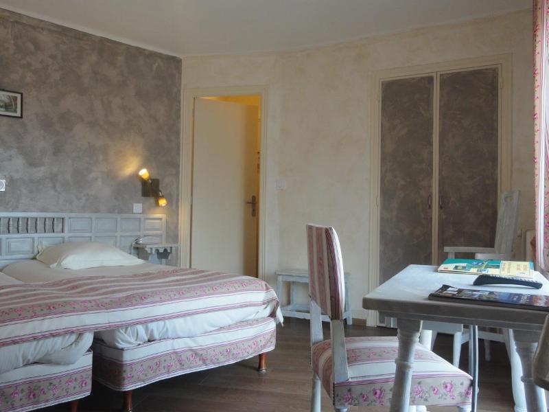 Logis Hotel Restaurant Chez Planes - Oda