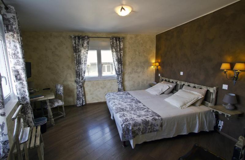 Logis Hotel Restaurant Chez Planes - Oda