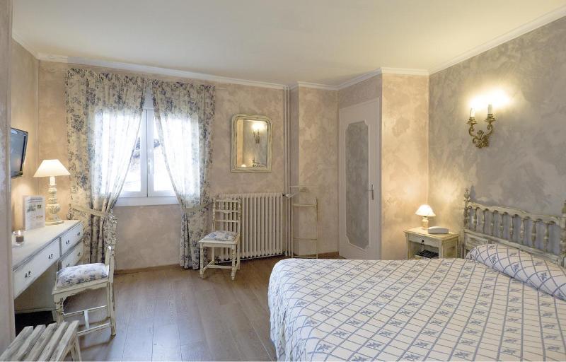 Logis Hotel Restaurant Chez Planes - Oda