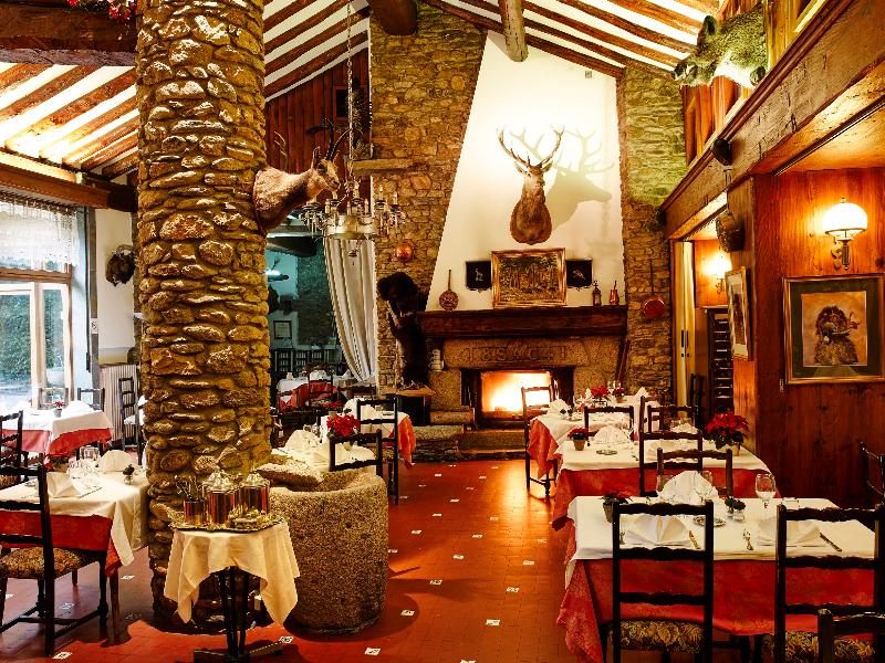 Logis Hotel Restaurant Chez Planes - Restoran