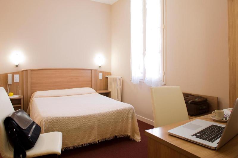 Logis Hotel Le Commerce - Genel
