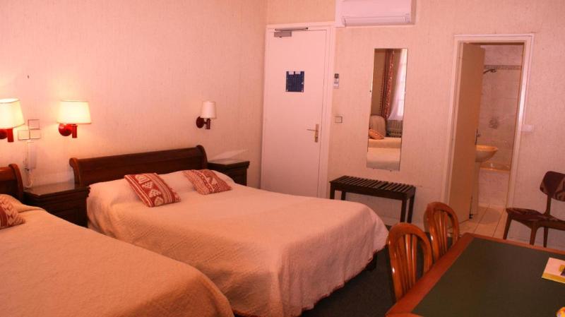 Logis Hotel Le Commerce - Genel