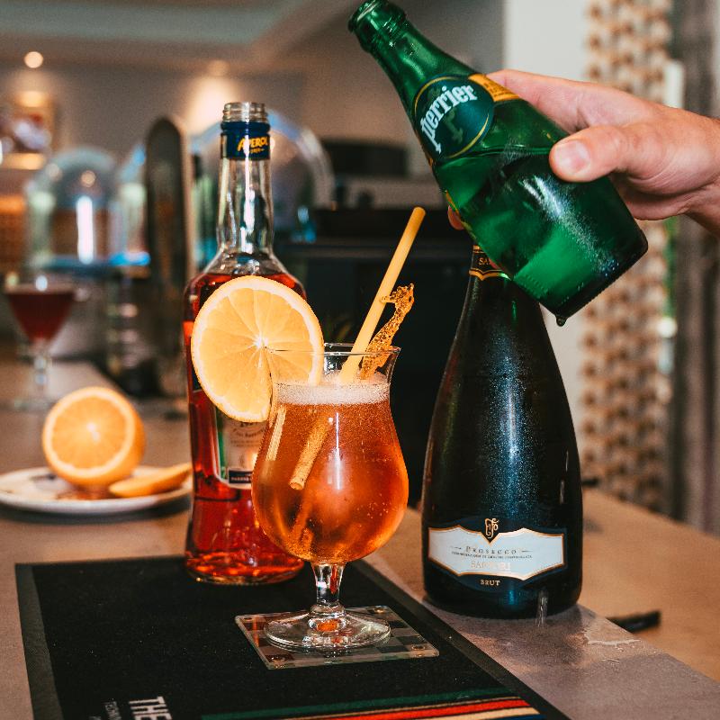 Hotel Aux Berges De L'Aveyron - Bar