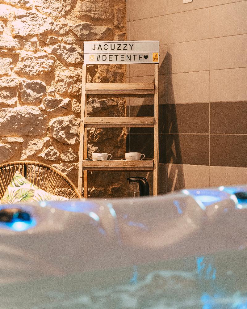 Hotel Aux Berges De L'Aveyron - Havuz