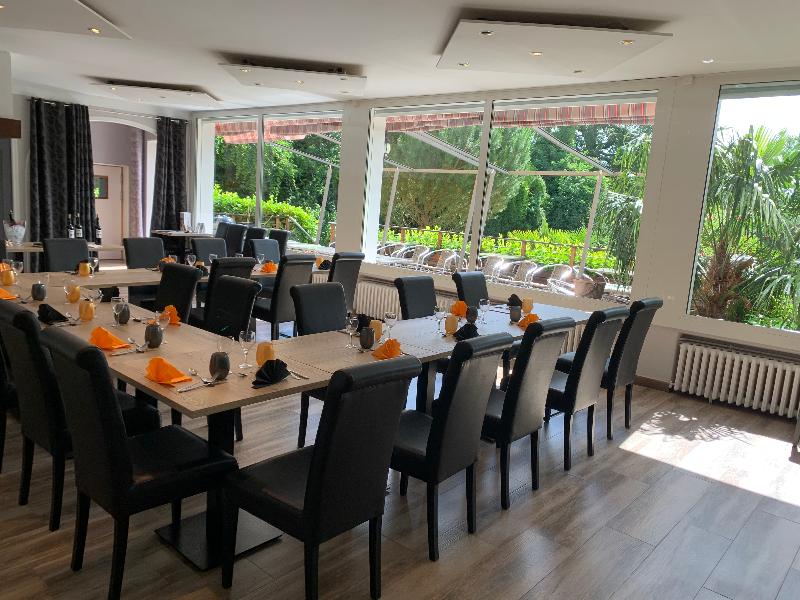 Hotel Aux Berges De L'Aveyron - Restoran