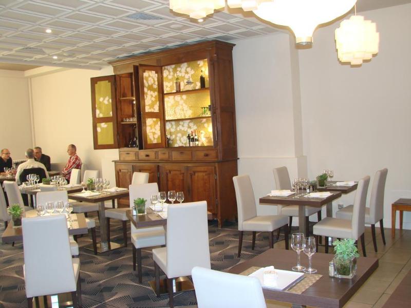 Logis Grand Hotel d'Orléans- Rest. le goulu - Restoran