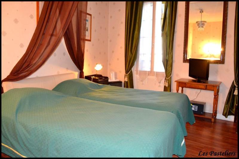 Hotel Les Pasteliers - Genel