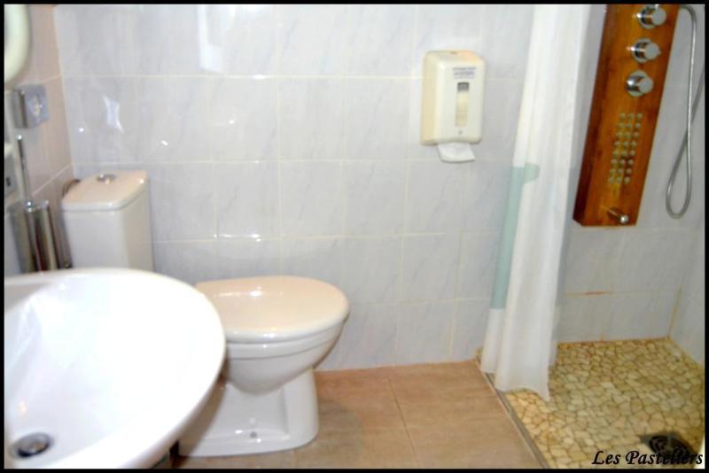 Hotel Les Pasteliers - Genel