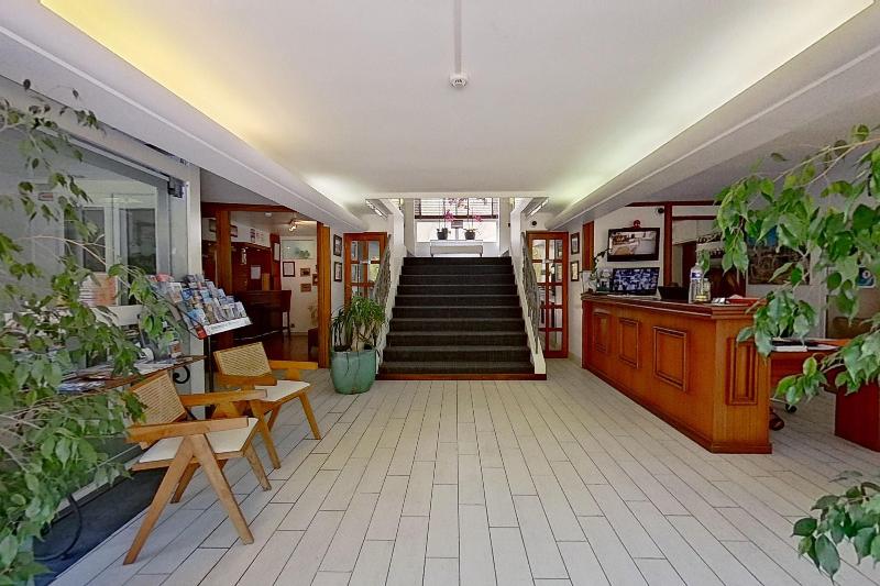 Hotel Plage Saint Jean - Lobi