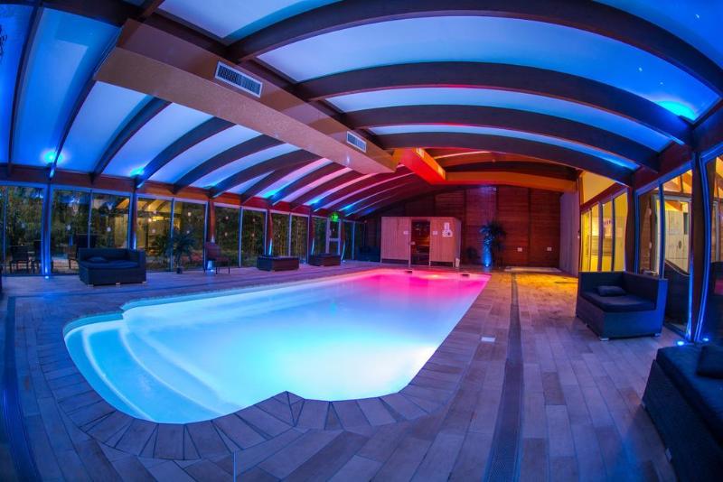 Hotel Plage Saint Jean - Havuz