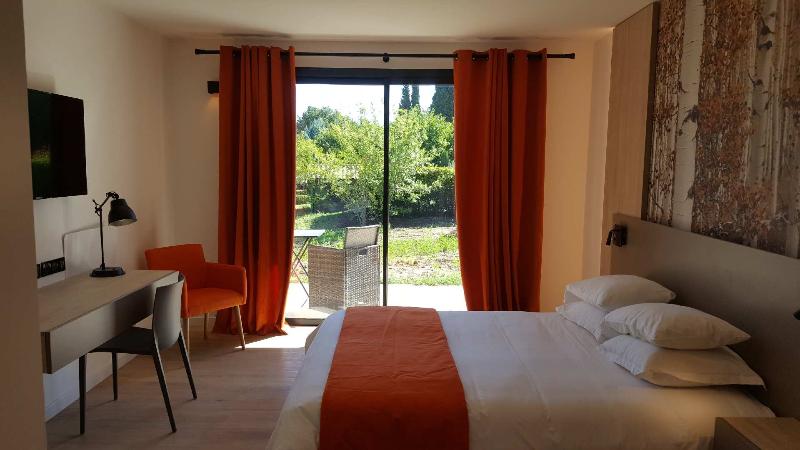 Hotel Dejeunez Sous L'Arbre - Lobi