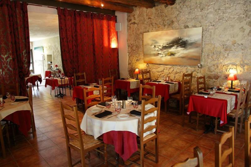 Hotel Dejeunez Sous L'Arbre - Genel