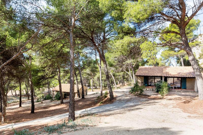 Best Western Domaine De Roquerousse - Genel