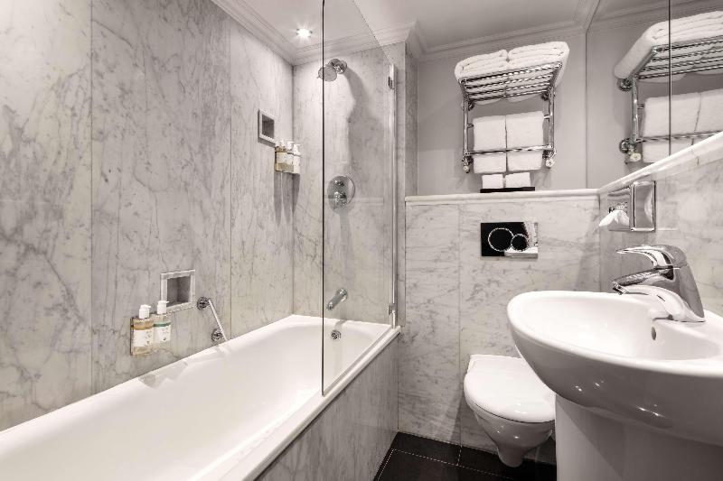 Radisson Blu Hotel, London Tottenham Court Road - Oda