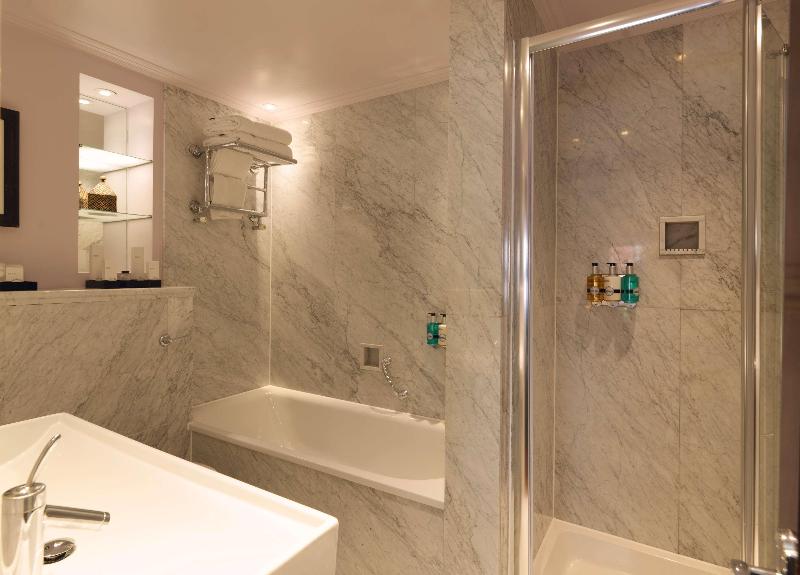 Radisson Blu Hotel, London Tottenham Court Road - Oda