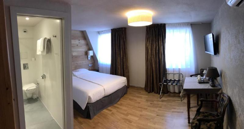Logis Hotel Au Cerf D'Or - Oda