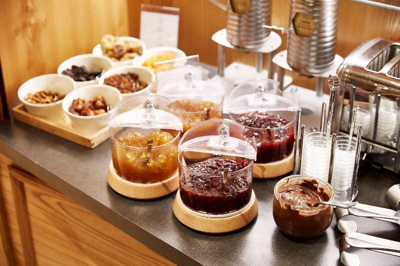 Best Western Au Cheval Blanc Mulhouse Nord - Restoran