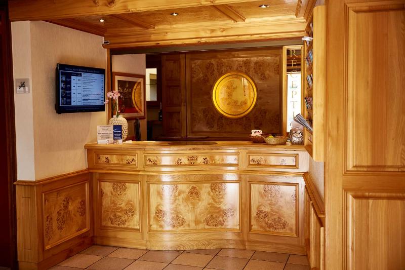 Best Western Au Cheval Blanc Mulhouse Nord - Restoran