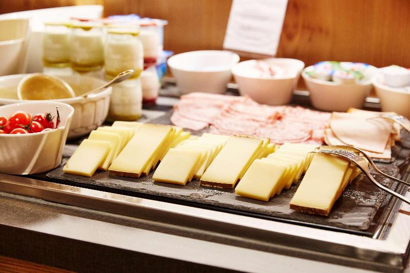 Best Western Au Cheval Blanc Mulhouse Nord - Restoran
