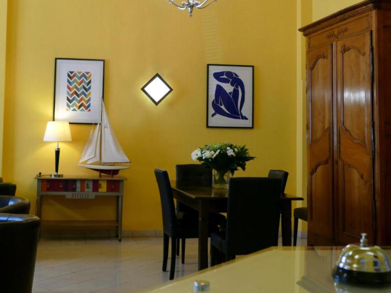 Hotel Berlioz - Lobi