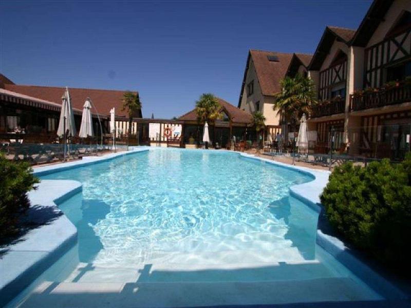 Logis Hotel Le Clos Deauville Saint-Gatien - Havuz