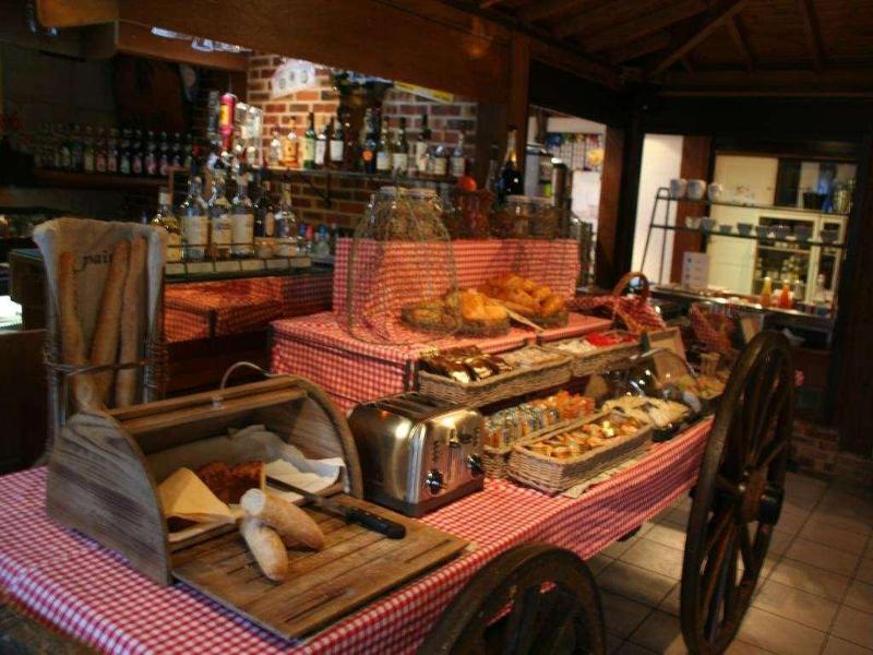 Logis Hotel Le Clos Deauville Saint-Gatien - Restoran