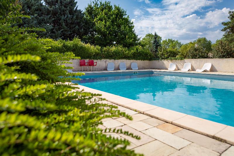 Kyriad Prestige Le Panorama Beaune - Havuz