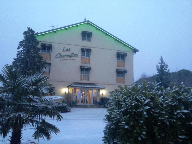 Logis Hotel les Charmilles - Lobi
