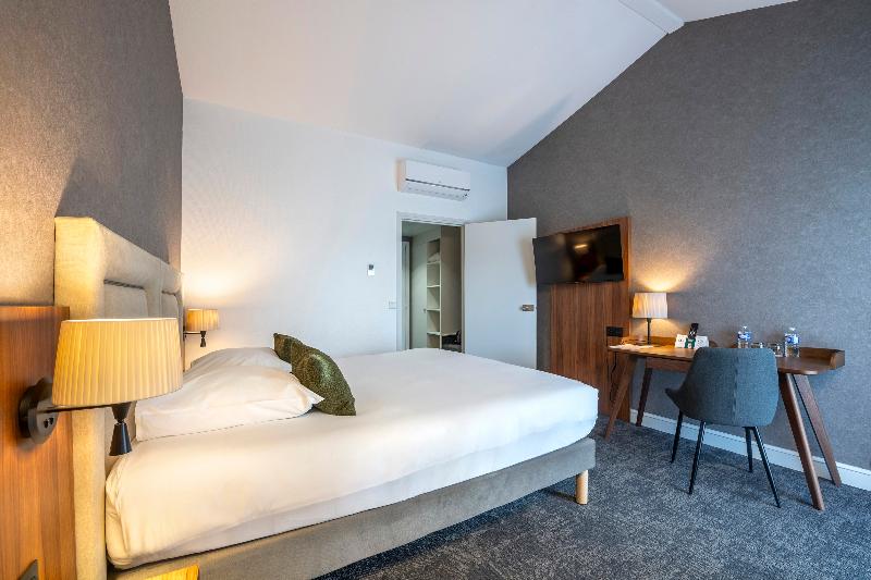 Le relais fleuri, Hotel & Restaurant Logis–Avallon - Oda