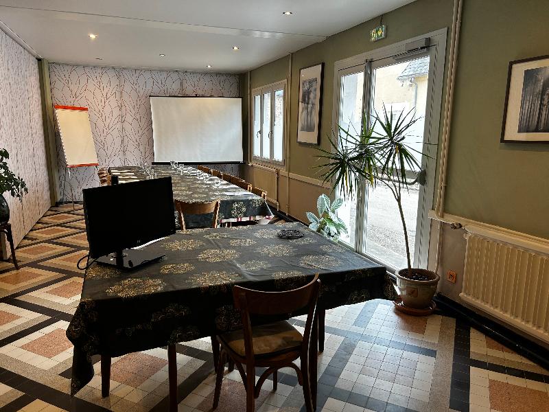 Hôtel Au Soleil d'Or - Toplantı