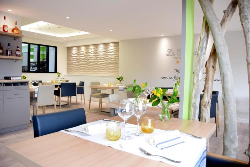 Logis Hôtel du Parc - Restoran