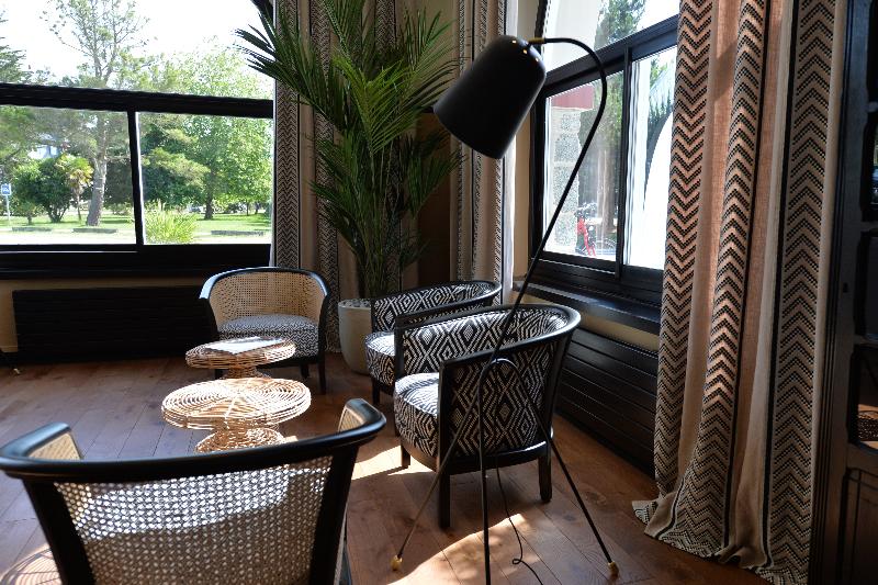 Hotel De Diane - Lobi