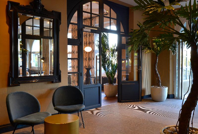 Hotel De Diane - Lobi