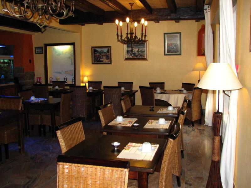 Logis Hotel De La Corniche - Restoran
