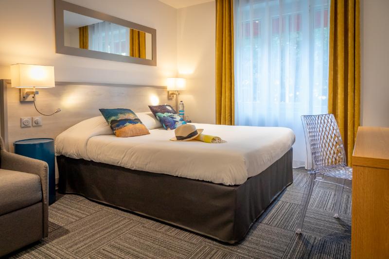 REX HOTEL - Oda