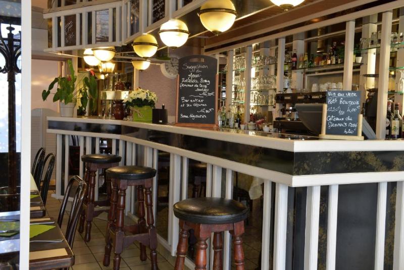 Logis Hotel Le Continental - Genel
