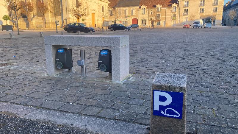 Logis Le Puits Doré - Lobi
