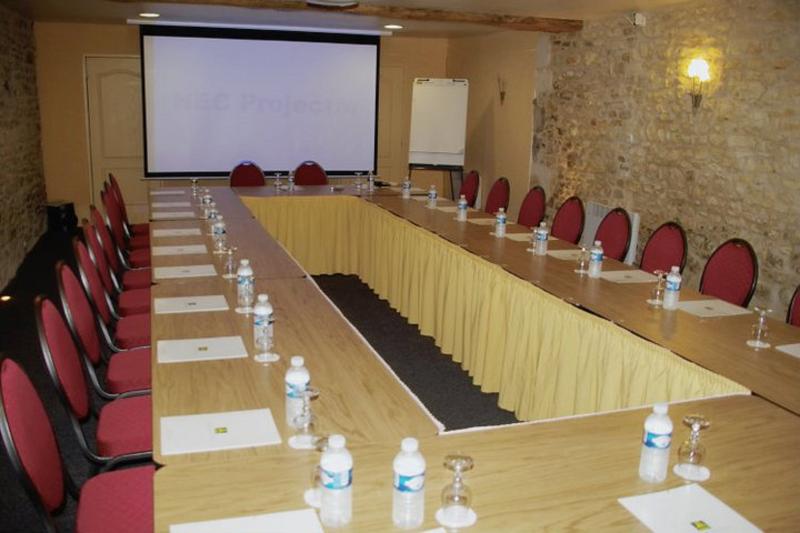 Logis Le Puits Doré - Toplantı