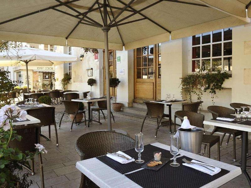 Logis Le Puits Doré - Restoran