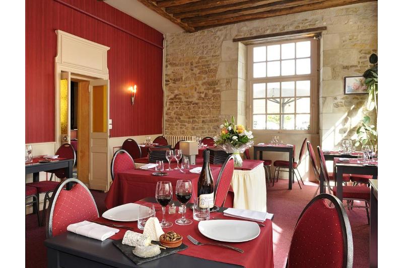 Logis Le Puits Doré - Restoran