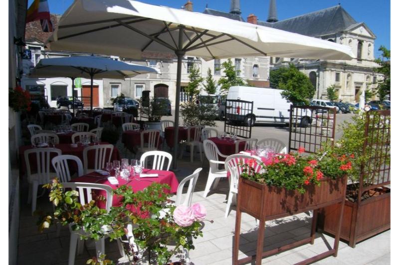 Logis Le Puits Doré - Restoran
