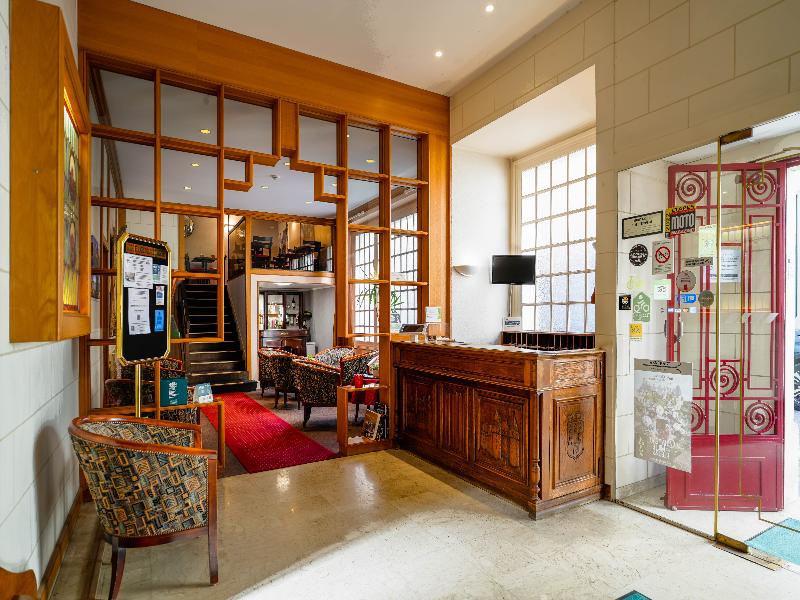 Logis Hotel Des Chateaux De La Loire - Lobi