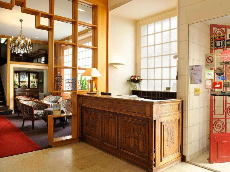 Logis Hotel Des Chateaux De La Loire - Lobi