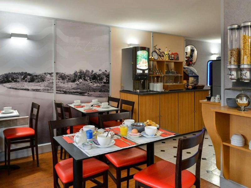 Logis Hotel Des Chateaux De La Loire - Oda