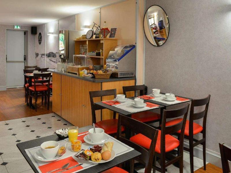 Logis Hotel Des Chateaux De La Loire - Restoran