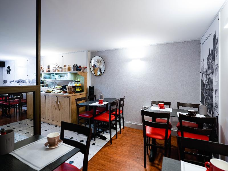 Logis Hotel Des Chateaux De La Loire - Restoran