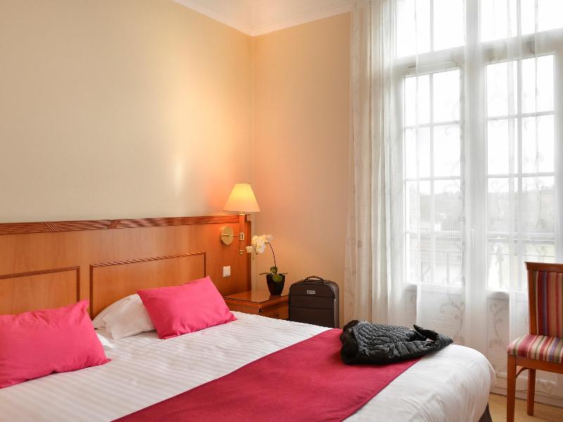 Logis Hotel le Parc Sologne - Genel