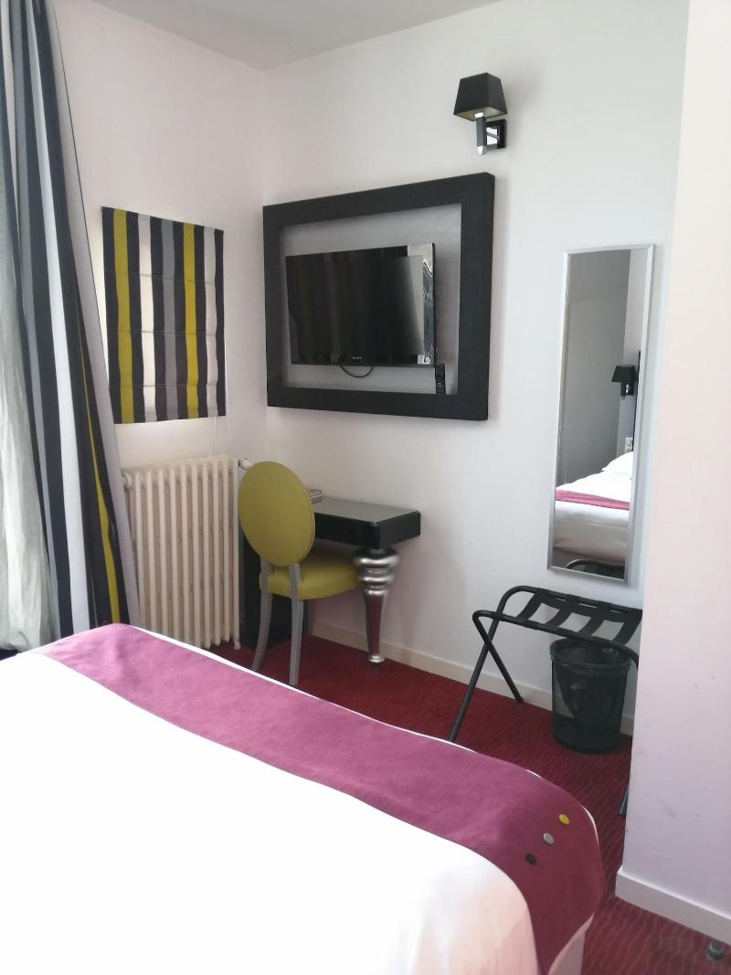 Hotel Saint-Martin - Oda