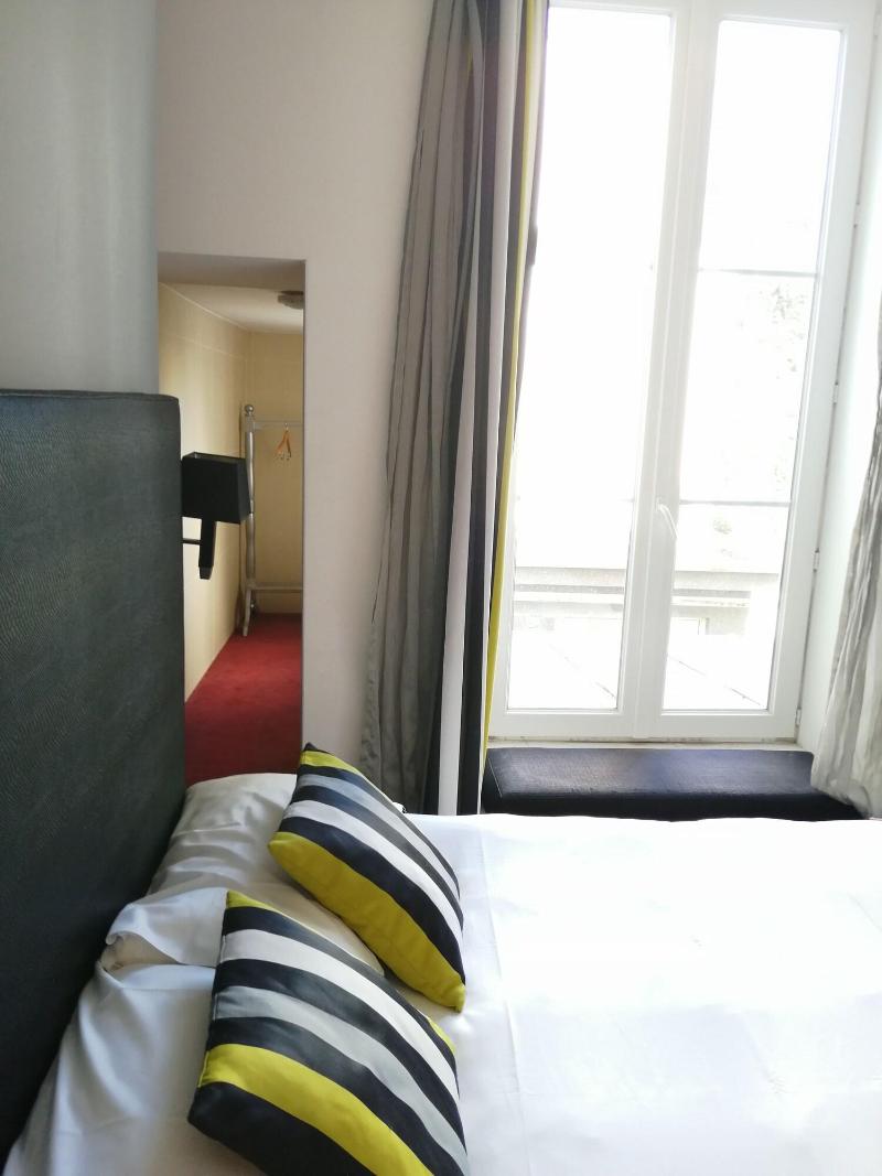 Hotel Saint-Martin - Oda